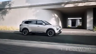 Kia Carens Clavis Unveiled: Now in Pictures