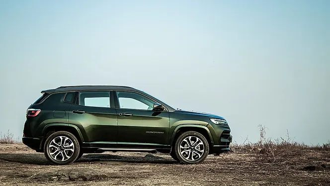 Jeep Compass Right Side View