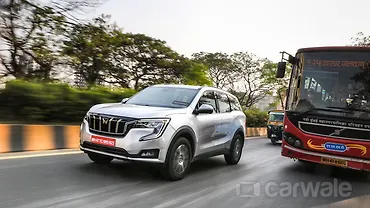 Mahindra XUV700 Prices Reduced in India! 